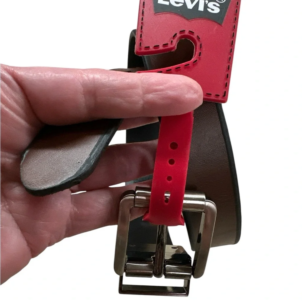 Levi’s Faux Leather Reversible Boys Belt Brown Black NWT Size Small
